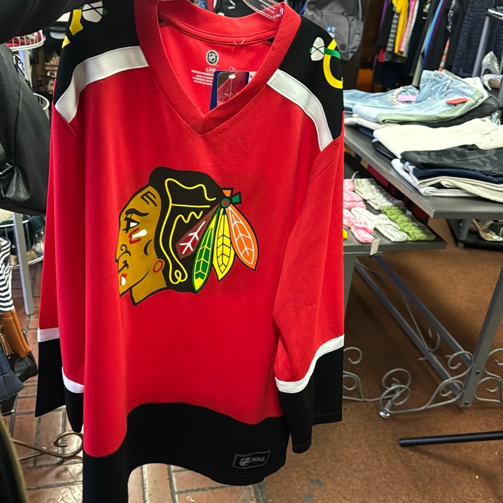 Black hawks jersey